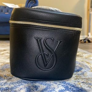 Victoria Sercet makeup bag